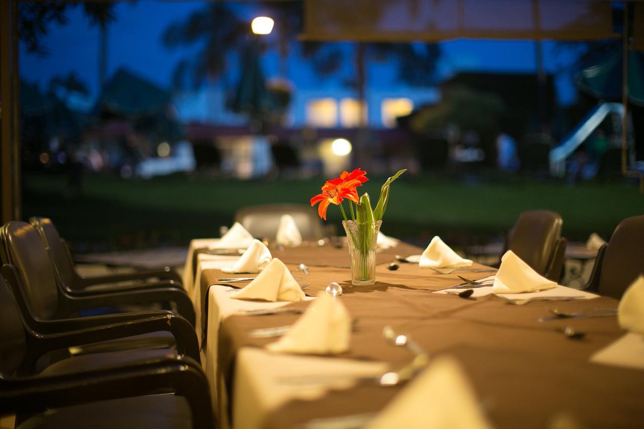 Hotel Jacarandas Cuernavaca Bagian luar foto